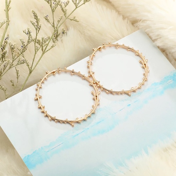 Olive branch stud earring - Picture 5 of 5